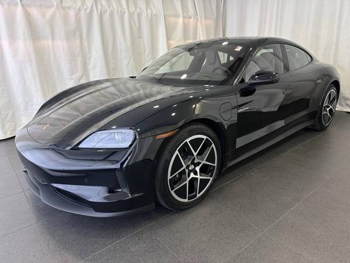 2025 Porsche Taycan 
