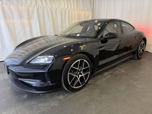 2025 Porsche Taycan 