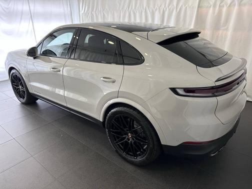 2025 Porsche Cayenne 