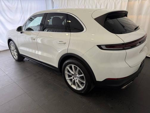 2024 Porsche Cayenne 