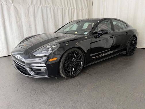 Black 2022 Porsche Panamera