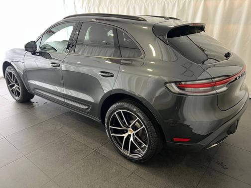 Volcano Grey Metallic 2025 Porsche Macan
