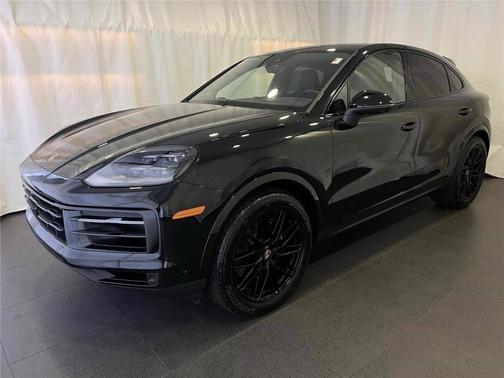 Chromite Black Metallic 2026 Porsche Cayenne