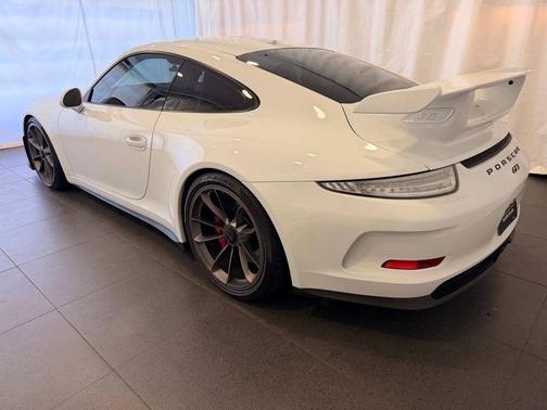 White 2014 Porsche 911