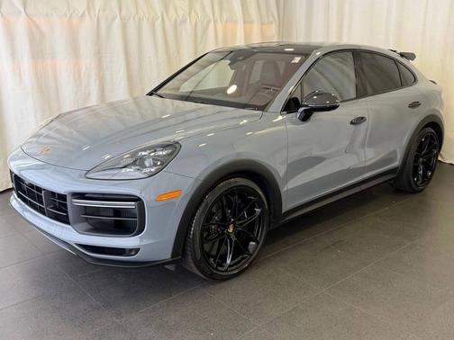 Arctic Grey 2022 Porsche Cayenne
