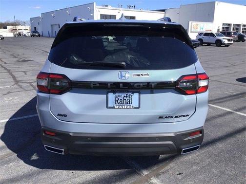 2025 Honda Pilot Black Edition