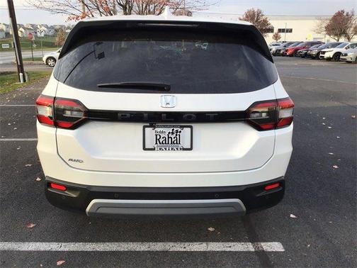 2025 Honda Pilot Sport