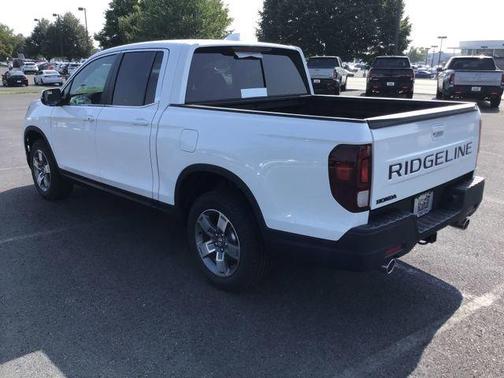 Platinum White 2026 Honda Ridgeline RTL