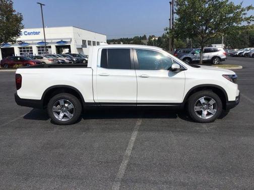 Platinum White 2026 Honda Ridgeline RTL