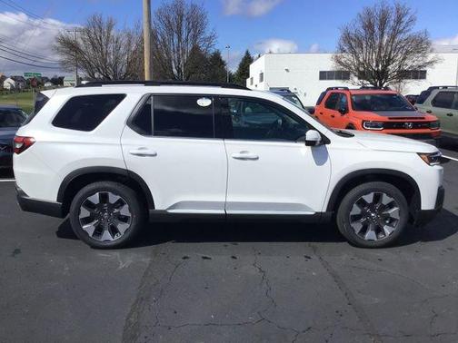 Platinum White 2026 Honda Pilot Touring