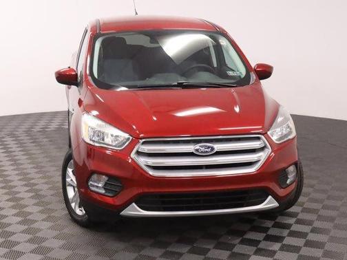 Ruby Red Metallic Tinted Clearcoat 2019 Ford Escape SE