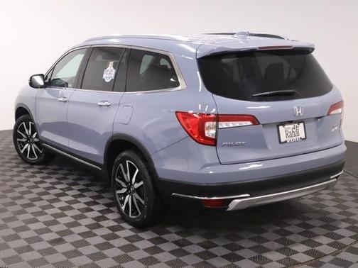 2022 Honda Pilot Touring 7-Passenger