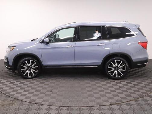 2022 Honda Pilot Touring 7-Passenger