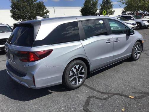 Silver 2026 Honda Odyssey EX-L