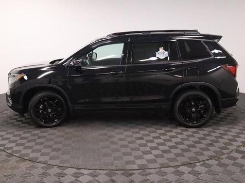 Crystal Black Pearl 2025 Honda Passport Black Edition