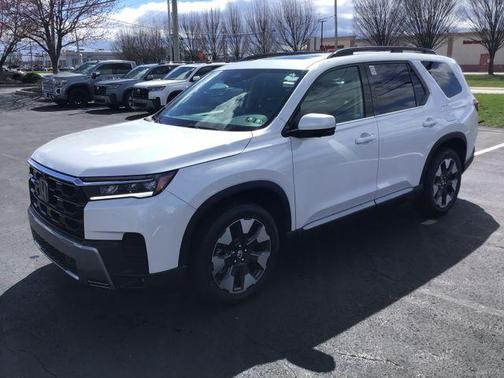 Platinum White 2026 Honda Pilot Touring