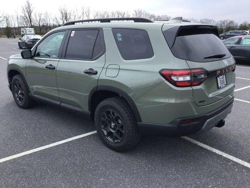 Ash Green 2026 Honda Pilot TrailSport