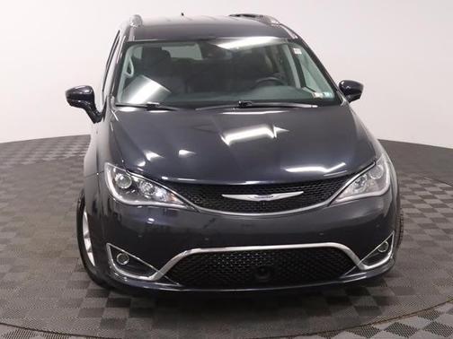 2020 Chrysler Pacifica Touring-L