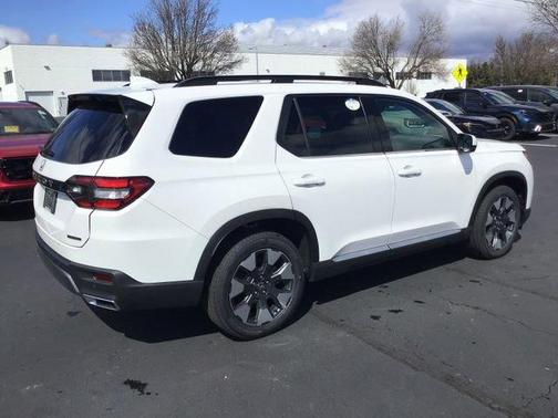 Platinum White 2026 Honda Pilot Touring