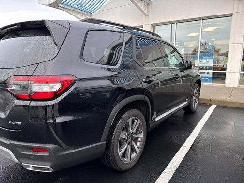 2024 Honda Pilot Elite