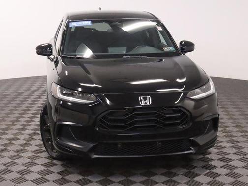 Crystal Black Pearl 2023 Honda HR-V Sport