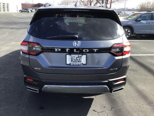 Modern Steel Metallic 2026 Honda Pilot Elite