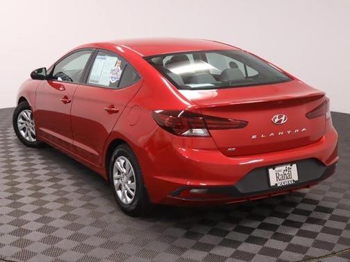 2020 Hyundai ELANTRA SE