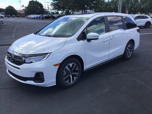 Platinum White 2026 Honda Odyssey EX-L
