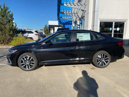 2026 Volkswagen Jetta 1.4T SE