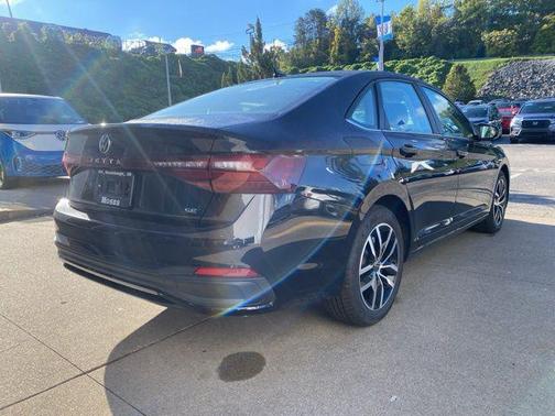 2026 Volkswagen Jetta 1.4T SE