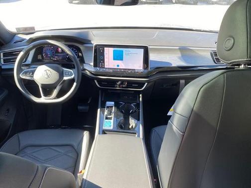 2025 Volkswagen Atlas Cross Sport 2.0T SE w/Technology 4MOTION