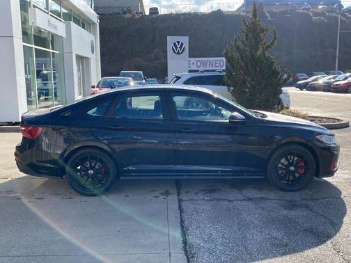 2026 Volkswagen Jetta GLI 2.0T Autobahn