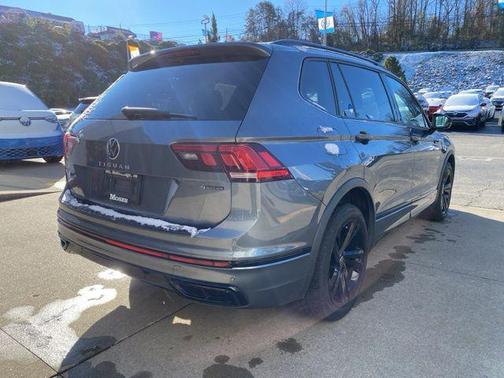 2023 Volkswagen Tiguan 2.0T SE R-Line Black 4MOTION