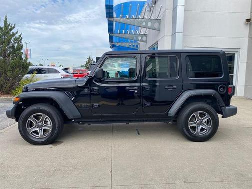 2022 Jeep Wrangler Unlimited Sport