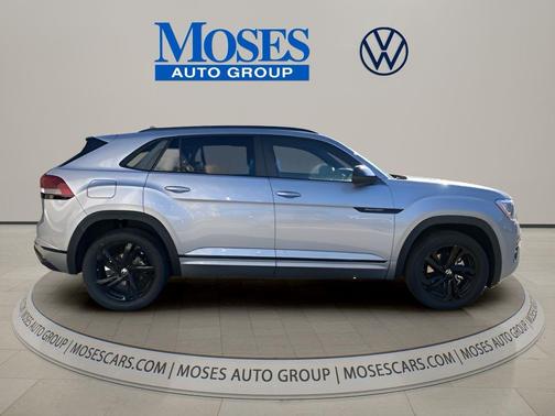 silver mist metallic 2026 Volkswagen Atlas Cross Sport 2.0T SEL