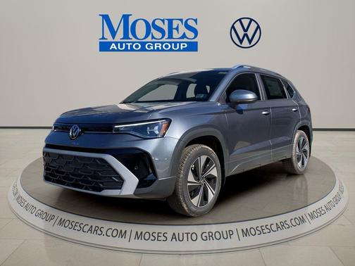 Platinum Gray Metallic 2026 Volkswagen Taos SE