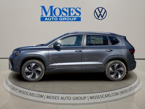 Platinum Gray Metallic 2026 Volkswagen Taos SE