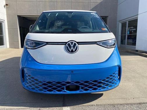2025 Volkswagen ID. Buzz Pro S Plus with 4MOTION