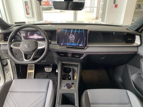 2026 Volkswagen Tiguan 2.0T SE R-Line Black 4MOTION