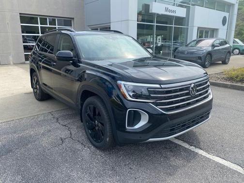 2025 Volkswagen Atlas 2.0T SE w/Technology 4MOTION