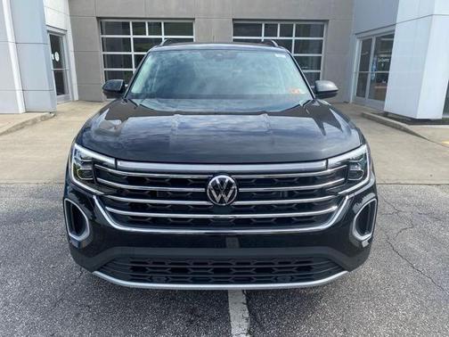 2025 Volkswagen Atlas 2.0T SE w/Technology 4MOTION