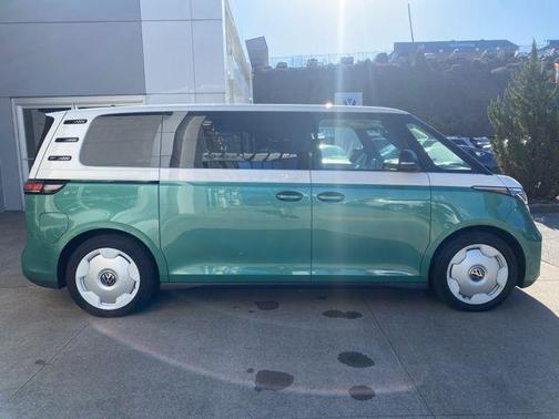 2025 Volkswagen ID. Buzz 1st Edition with 4MOTION