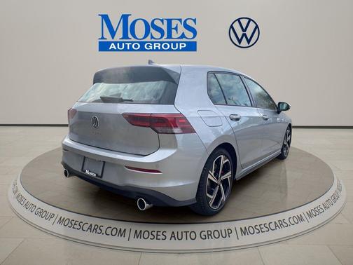 Alpine Silver Metallic 2026 Volkswagen Golf GTI 2.0T SE DSG