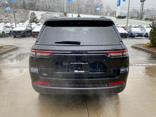 2022 Jeep Grand Cherokee Altitude