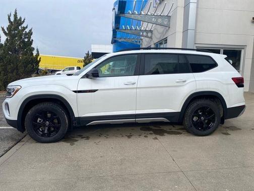 2026 Volkswagen Atlas Peak Edition