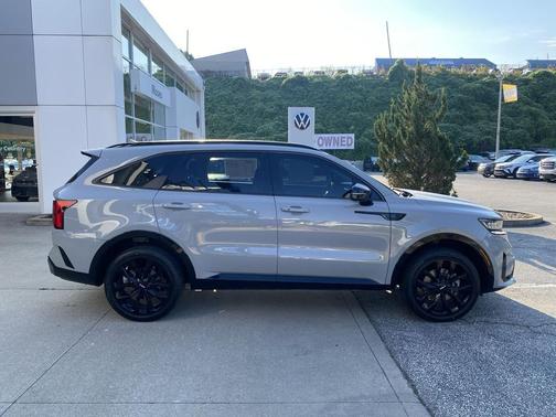 Wolf Gray 2023 Kia Sorento SX