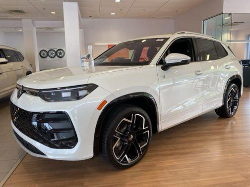 2025 Volkswagen Tiguan 2.0T SEL R-Line 4MOTION