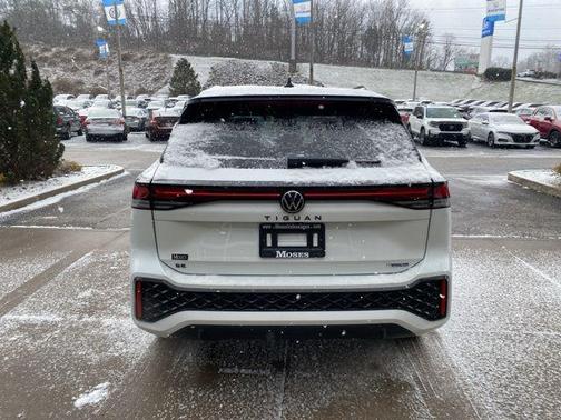 2026 Volkswagen Tiguan 2.0T SE R-Line Black 4MOTION