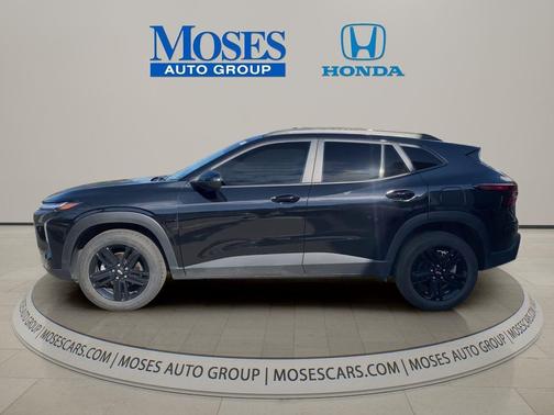 Mosaic Black Metallic 2025 Chevrolet Trax FWD ACTIV