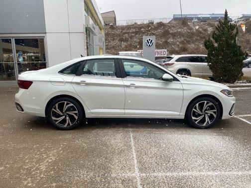 Opal White Pearl 2026 Volkswagen Jetta 1.4T SEL